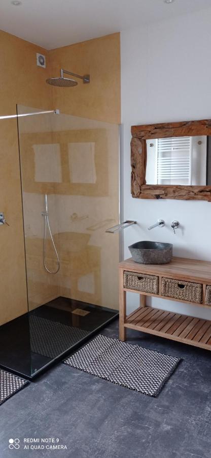 Chambres D'Hotes Les 3 Salamandres Yvoir Exterior photo